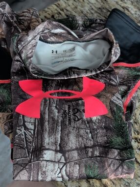 Under Armour Girl's Realtree Xtra Camo Cold Gear Long Sleeve Mock Turtleneck YXL